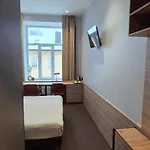 Lägenhet Cozy Private In Building Vilnius