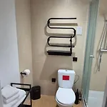 Cozy Private In Building *