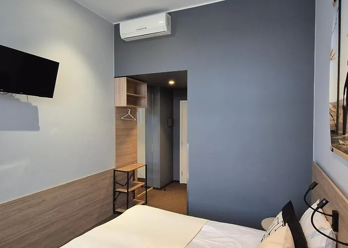 Cozy Private In Building *